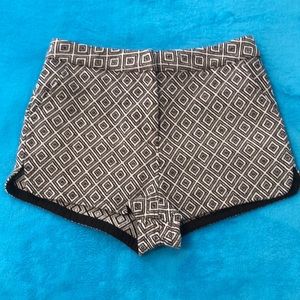 Ya LOS ANGELES Patterned Shorts